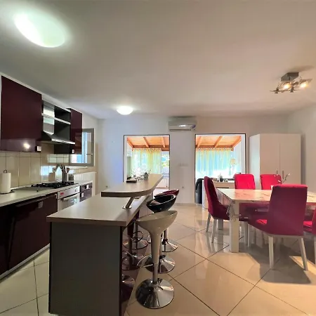 Radosevic Apartment Medulin
