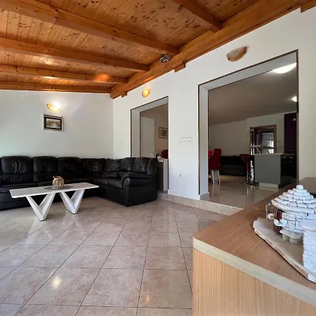 Radosevic Apartment