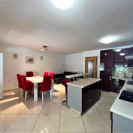 Radosevic Apartment Medulin